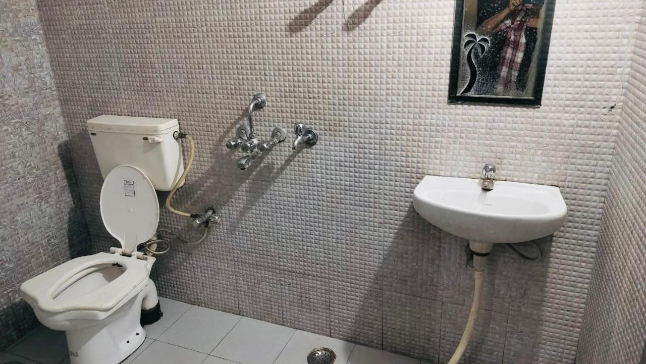 Kashiana Homes 3 Km From Kashi Vishwanath Temple Guest house